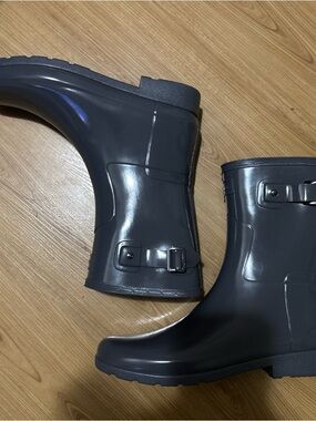 Hunter Short Gloss Finish Boots in Gray Rain boots Gardening Boots-New no box